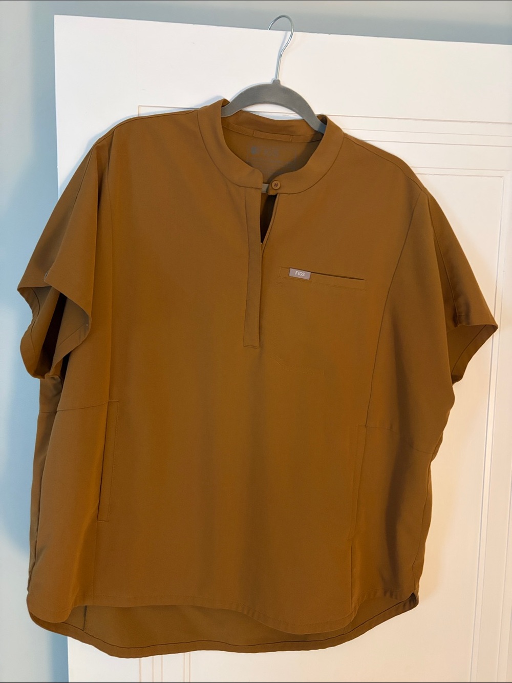 Figs Scrubs women’s Short Sleeve Henley Polo - Brown